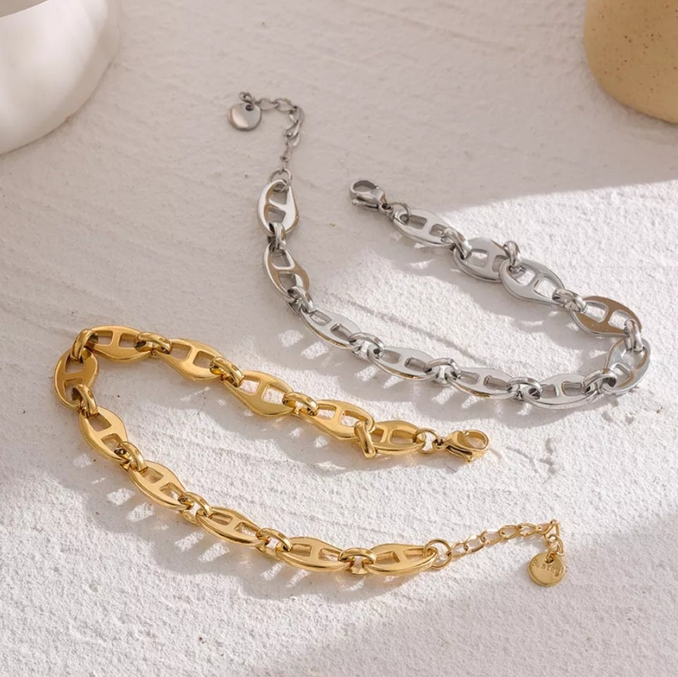 SS Irregular Pig Nose Bracelet – Requisite Store