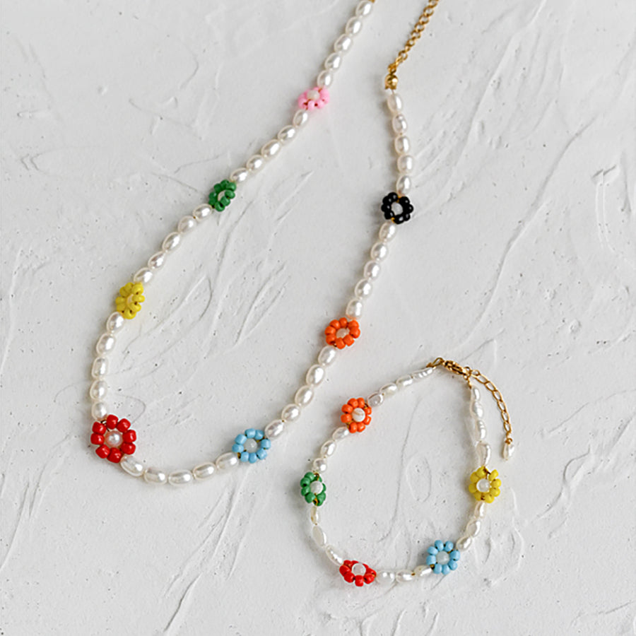 GARDEN BOHO - Rainbow Daisy FW Pearls Bracelet