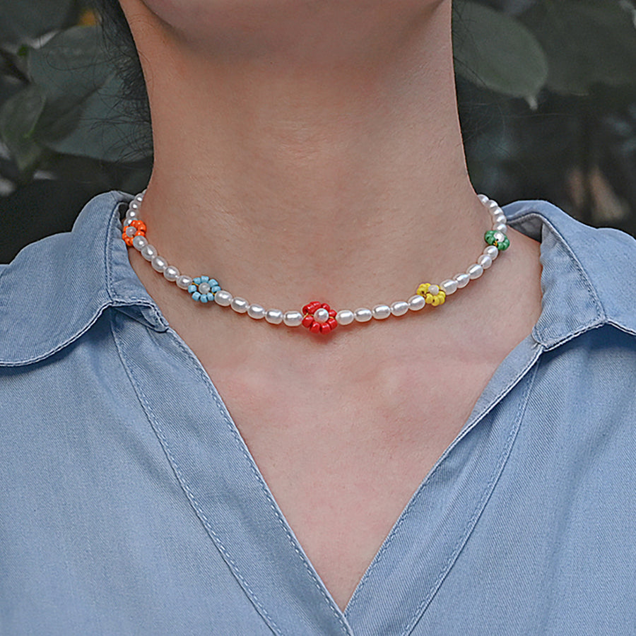 GARDEN BOHO - Rainbow Daisy FW Pearls Necklace