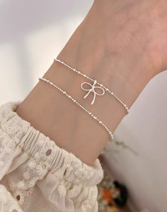 925 Tiny Pretty Bow Bracelet (BACKORDER)