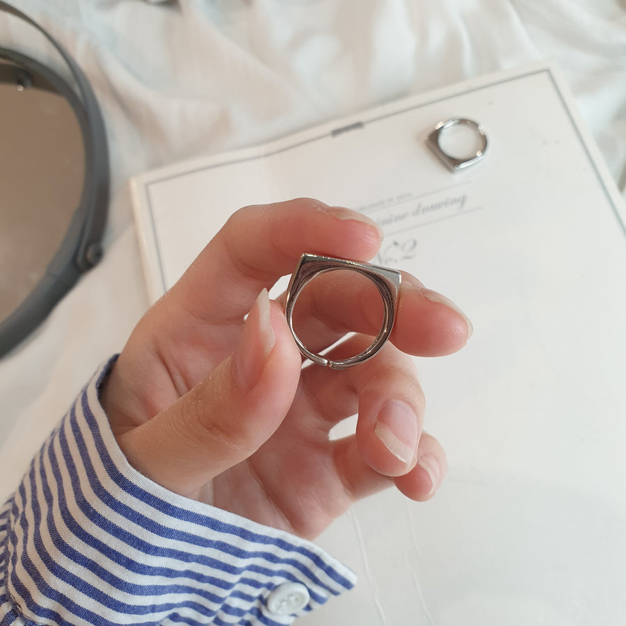 925 Minimal Bar Ring (BACKORDER)