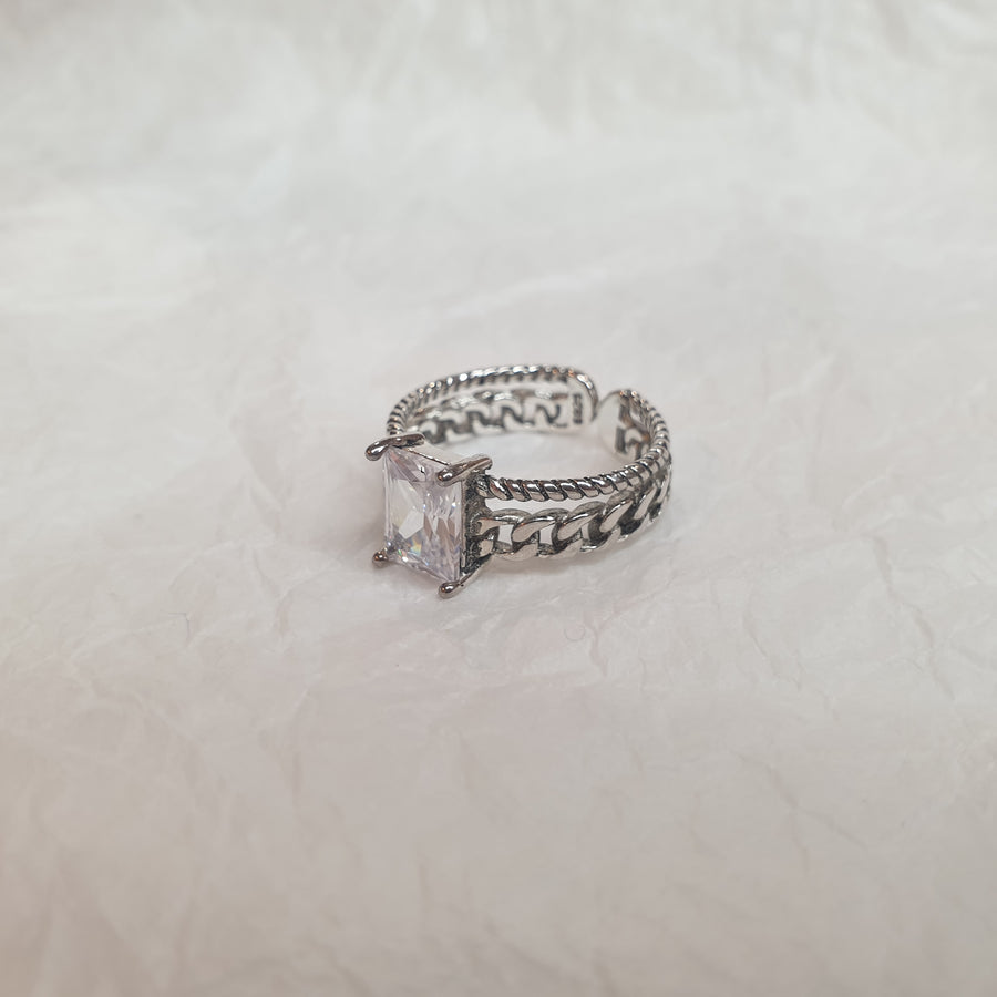 925 Clear Cystal Chain Spiral Ring (BACKORDER)
