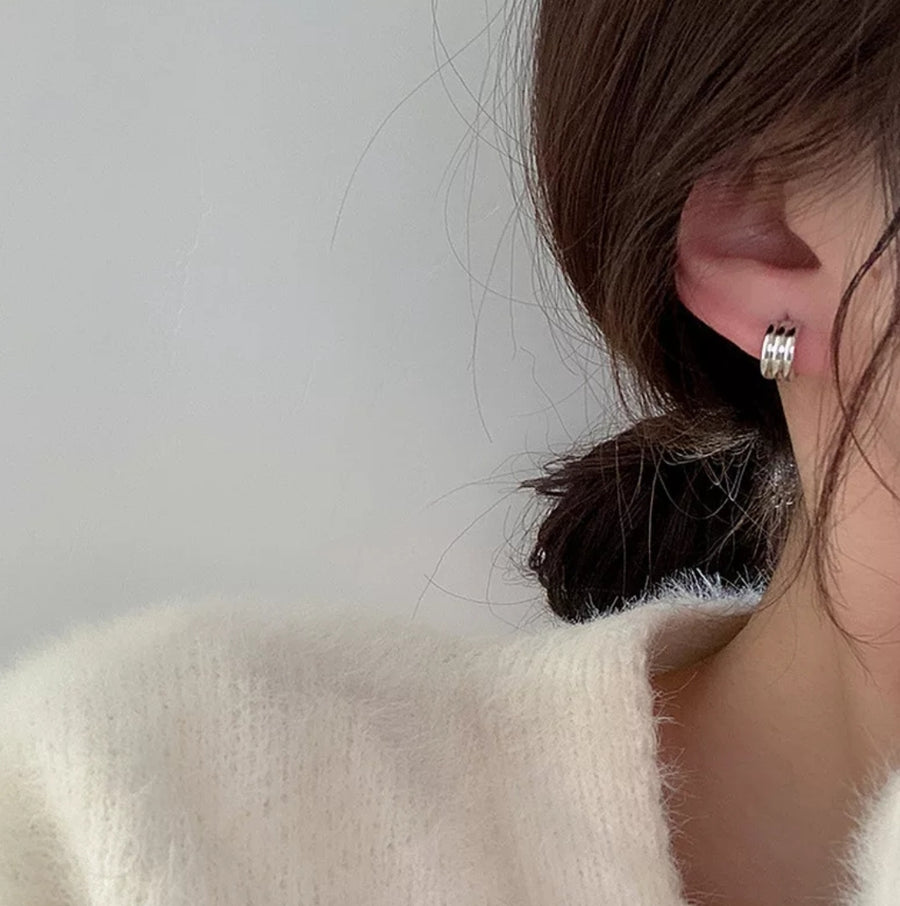925 Mini Rin Ear Hoop (BACKORDER)
