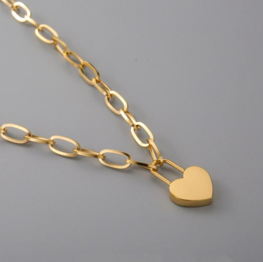 18K Matte Gold Heart Necklace (BACKORDER)