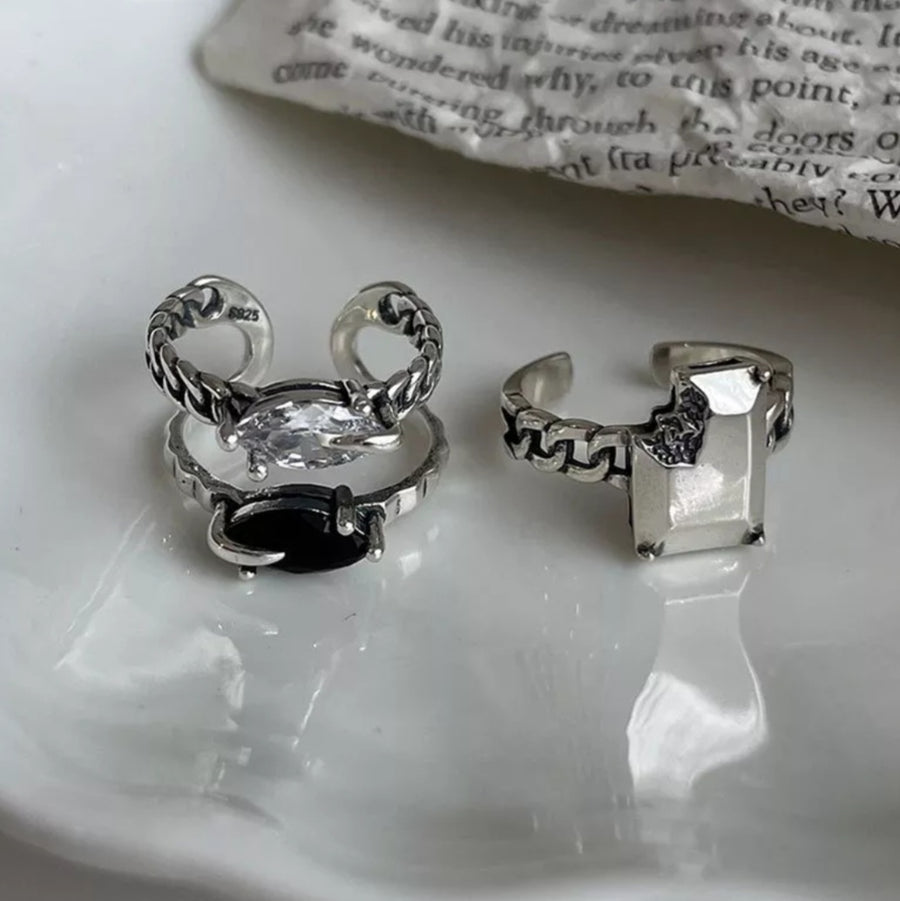 925 Duo Black & White Crystal Ring (BACKORDER)