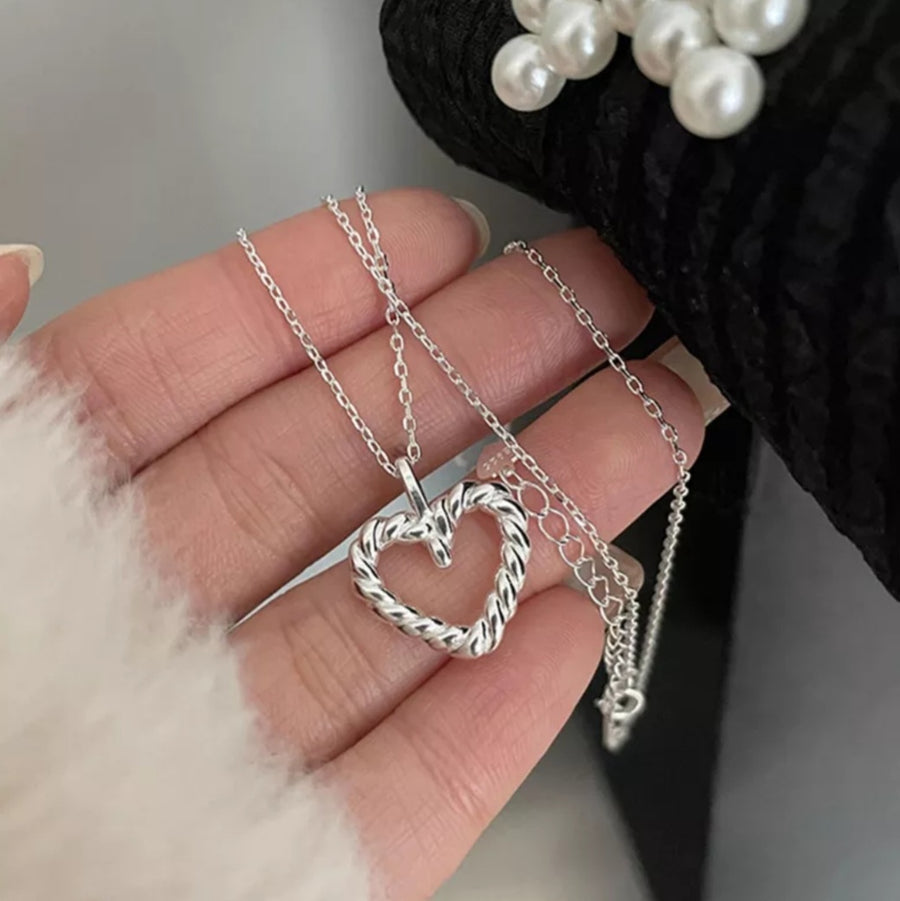 925 Hollow Rope Heart Necklace (BACKORDER)