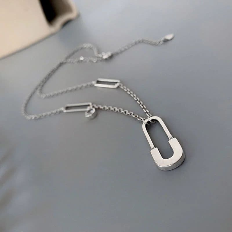 925 Safety Pin Necklace (BACKORDER)